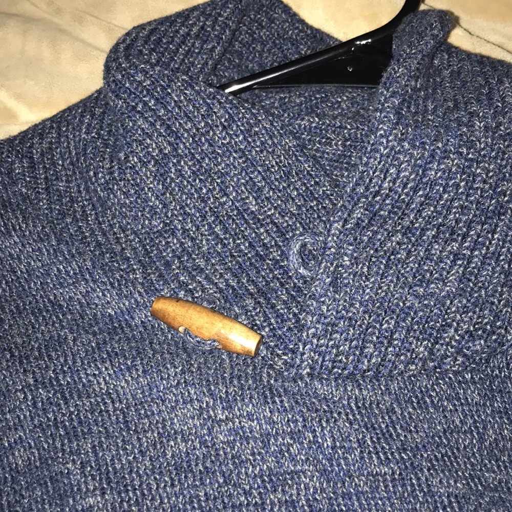 Men’s sweater
